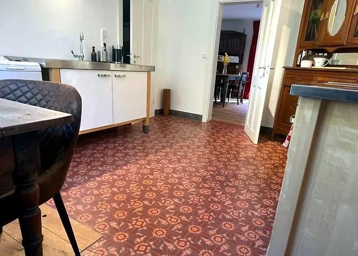 Rubinhaus Fuer Dich Allein! Solingen